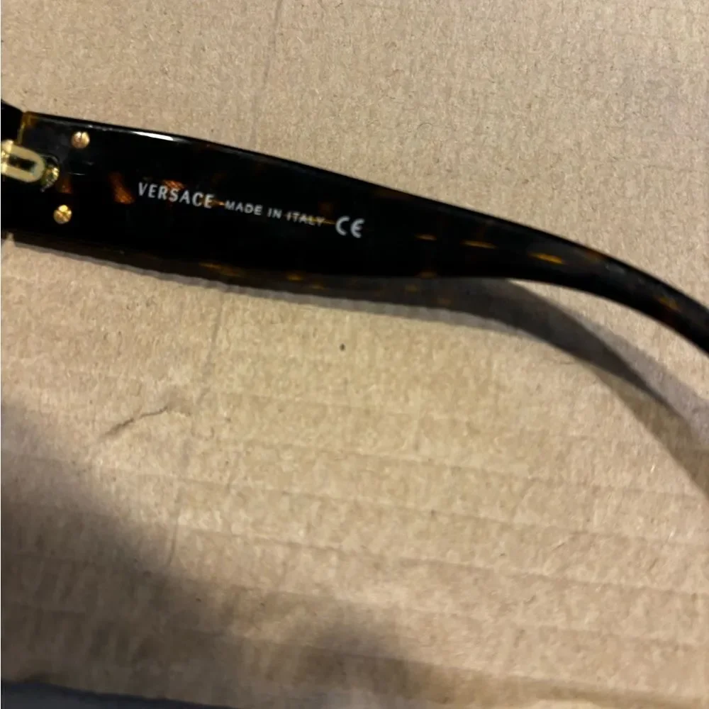 Vintage Versace Sunglasses Model 4092 Medusa head logo glasses tortoise round